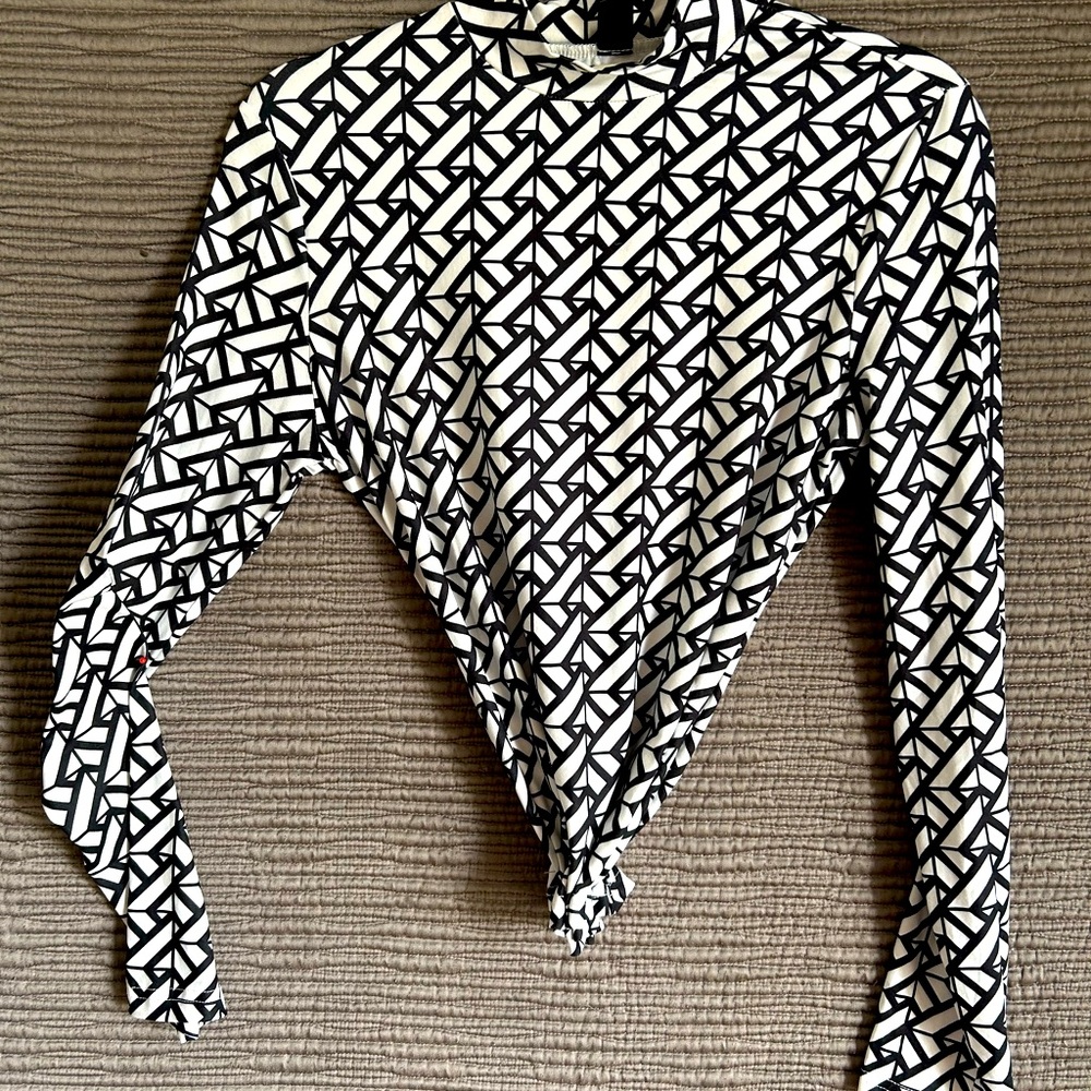 Stretchy mock neck dress top